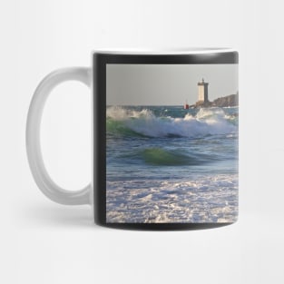 Le Conquet - Kermorvan dans les vagues Mug